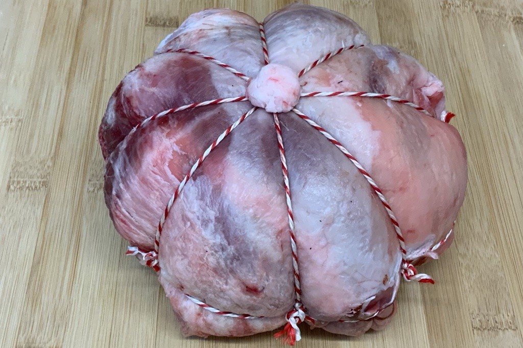 Boned and Rolled Shoulder of Lamb (Cushion) 