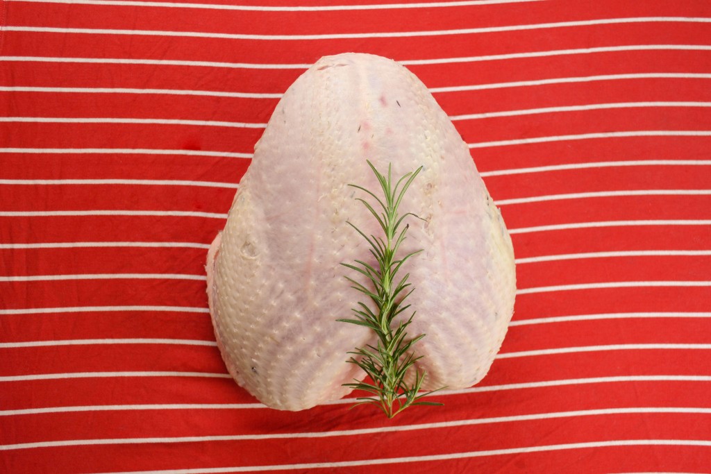 Whole Oven-Ready Bone-in Bronze Turkey Breast (Crown)